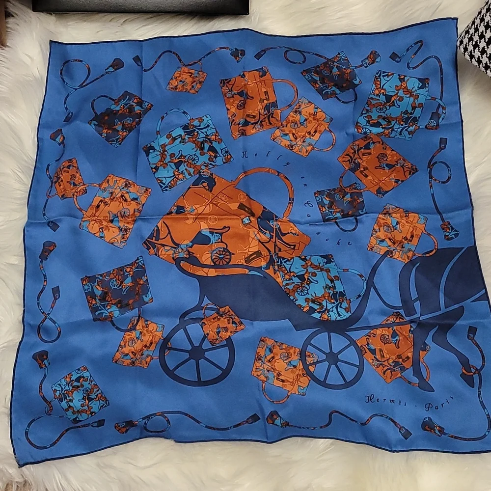 Hermès Kelly scarves - Picture 1 of 5